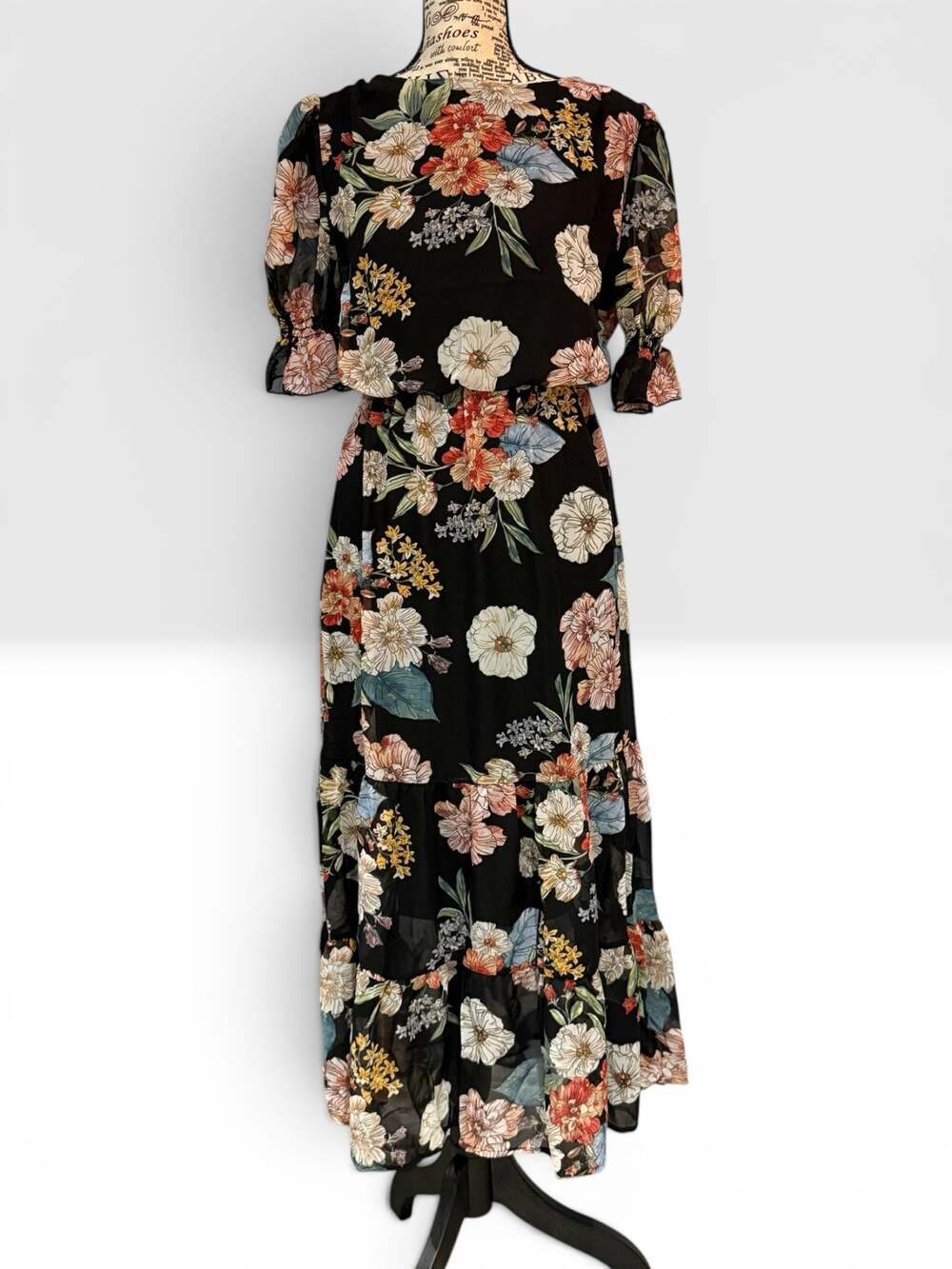 NWT Fraiche by J Shasha Floral Tiered Ruffle Short Sleeve Dress Size Small